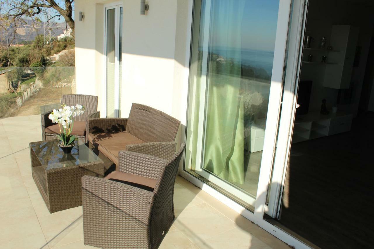 Mihaela Apartment *